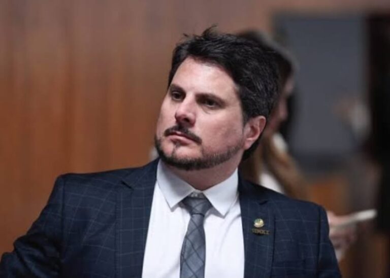 SENADOR MARCOS DO VAL PROPÕE PROJETO DE LEI PARA PROTEGER POLICIAIS E SEUS FAMILIARES SOB AMEAÇA DO CRIME ORGANIZADO