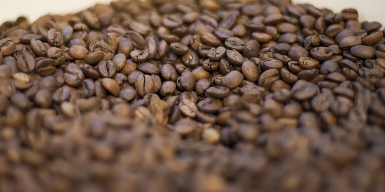 Trump diz que reduzirá tarifas para importação de café