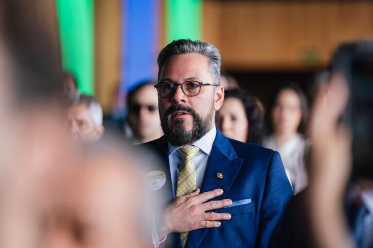 Alan Rick recebe o Prêmio Excelência Parlamentar pelo 4º ano consecutivo e se mantém entre os melhores parlamentares do país