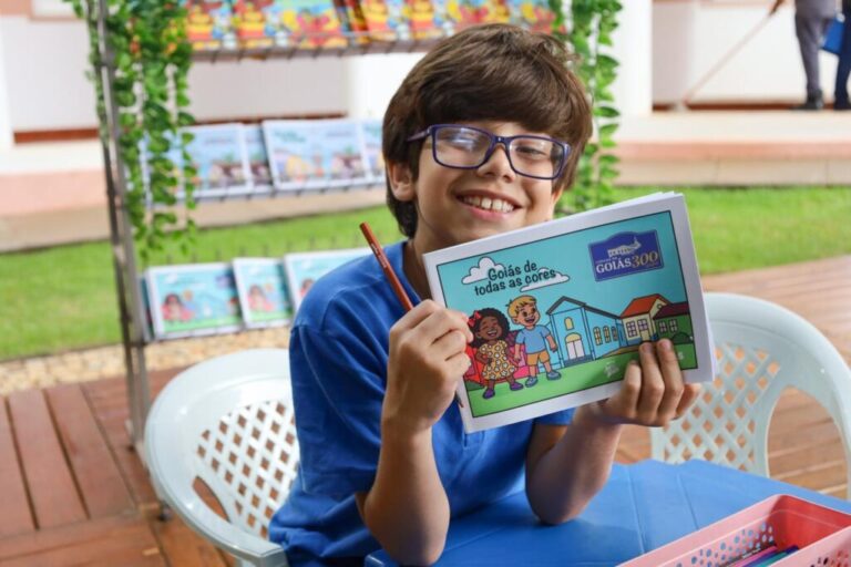 É mais conhecimento chegando aos jovens goianos! CineLeitura do Bem leva cultura e educação a 120 municípios