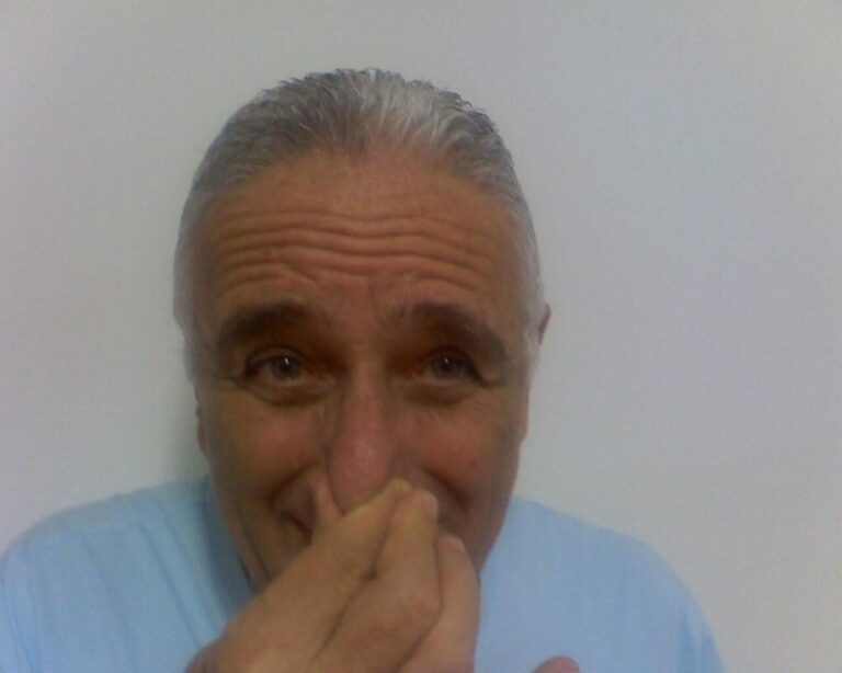 TEM MAU CHEIRO NO AR