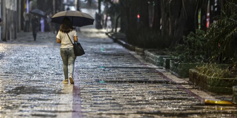Saiba em que regiões do Brasil deve chover acima da média no verão