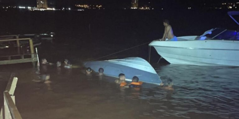 Lancha colide com píer e deixa seis mortos na divisa entre MG e SP