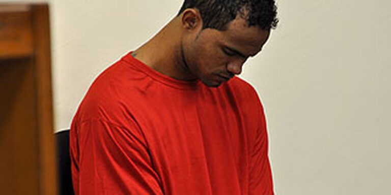 Justiça manda prender goleiro Bruno após ele descumprir condicional