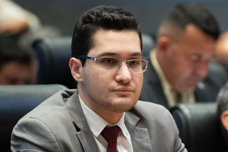 Comissão aprova cancelamento de alvará de estabelecimentos que falsificarem bebida