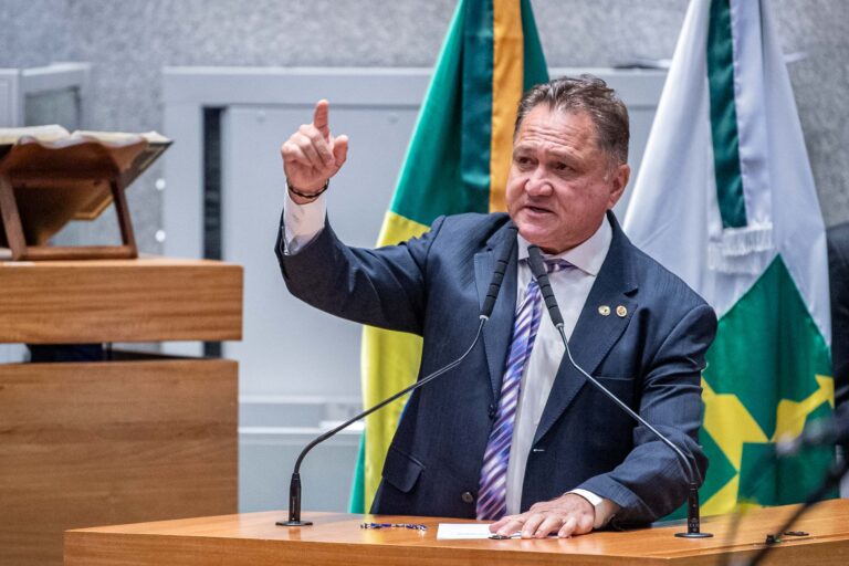 Comissão aprova projeto contra símbolos e apologia a facções criminosas em bens públicos