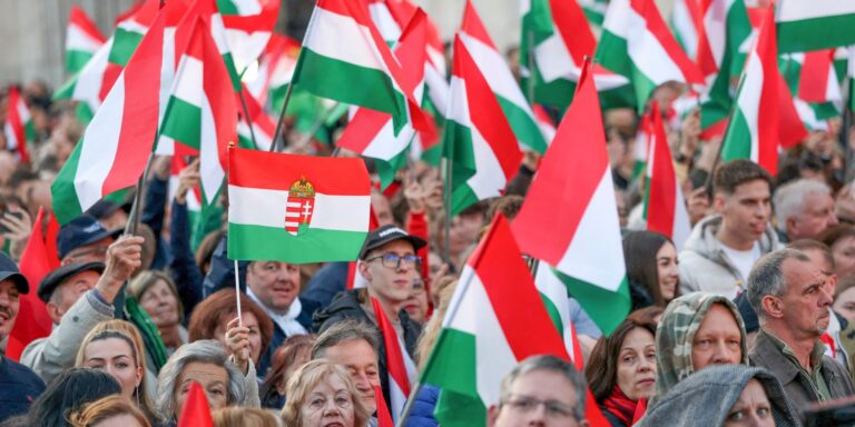 Hungria tem eleições neste domingo e Orbán pode deixar o poder