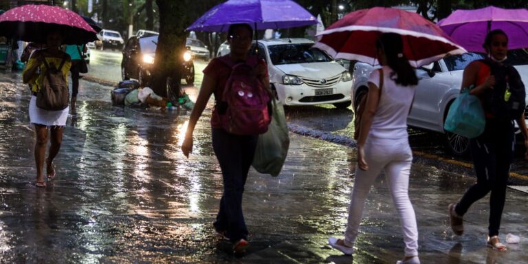 Belém decreta emergência em razão de fortes chuvas