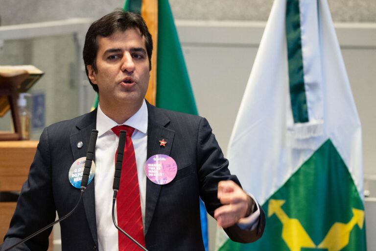 Reunião pública debate ampliação do Projeto Escola Intercultural Bilíngue no DF