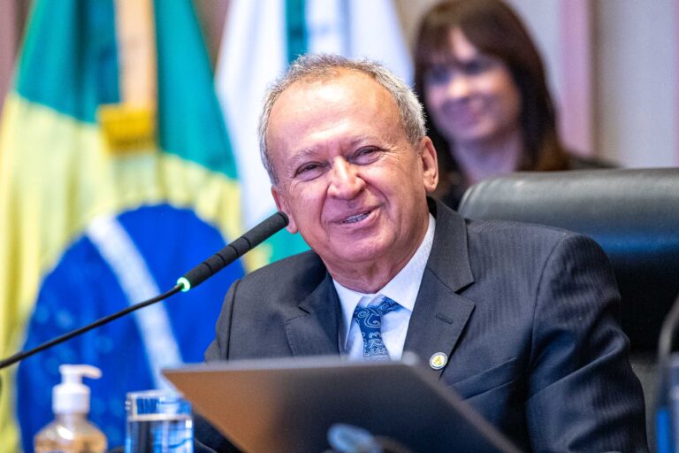 CLDF concede Título de Cidadão Honorário de Brasília ao desembargador Jair Soares