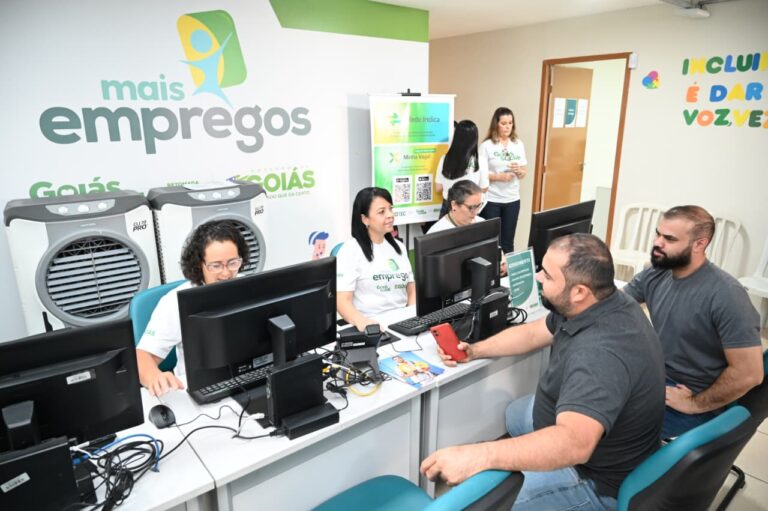 Feirão de Empregos abre 730 vagas no comércio e eventos