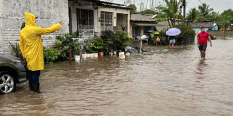 Chuvas em Pernambuco causam deslocamento de 9,4 mil pessoas 