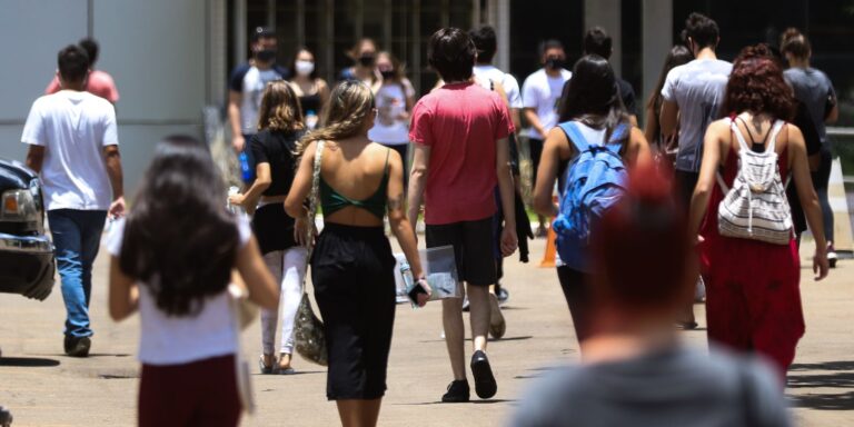 Unesco: matrículas no ensino superior mais que dobraram no mundo