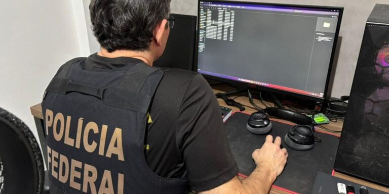 Crime de racismo em canal de mensagens é investigado pela PF