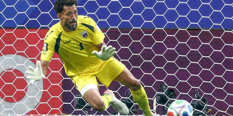 Vozinha, goleiro de Cabo Verde na Copa, acerta com Colo Colo do Chile