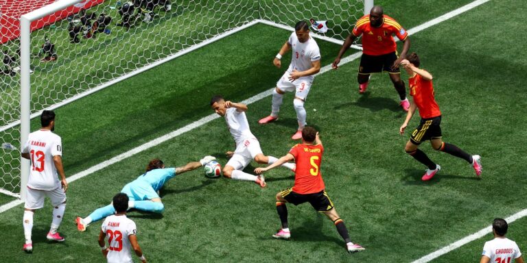 Defesa do Irã brilha e segura 0 a 0 contra a Bélgica em Los Angeles