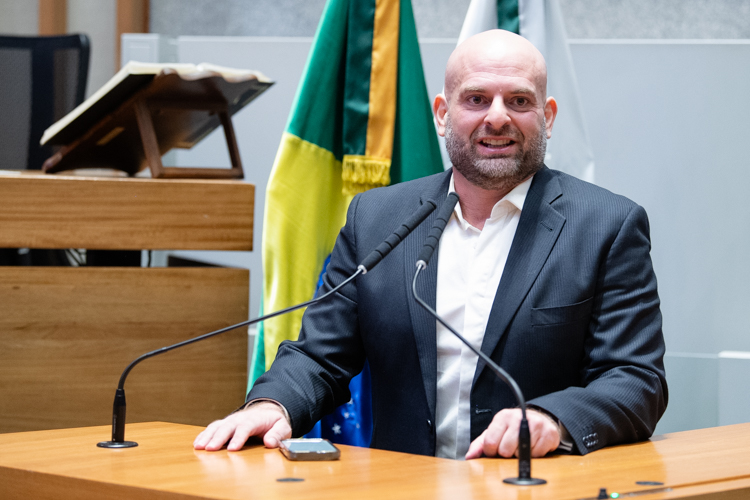 Empresários sírios Bassam e Hanna Massouh recebem Título de Cidadão Honorário de Brasília