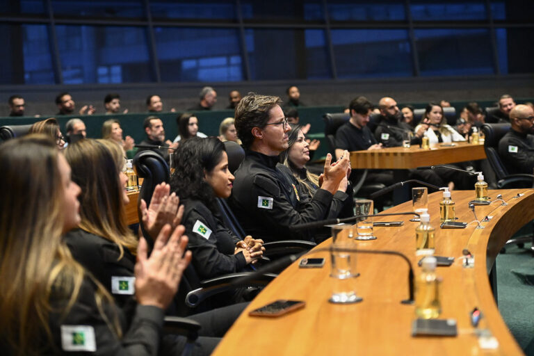 CLDF realiza sessão solene em homenagem ao Dia do Policial Legislativo