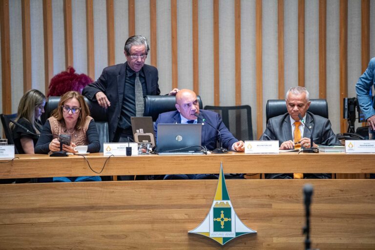 CLDF aprova em 1º turno percentual mínimo da receita líquida do DF à Defensoria Pública