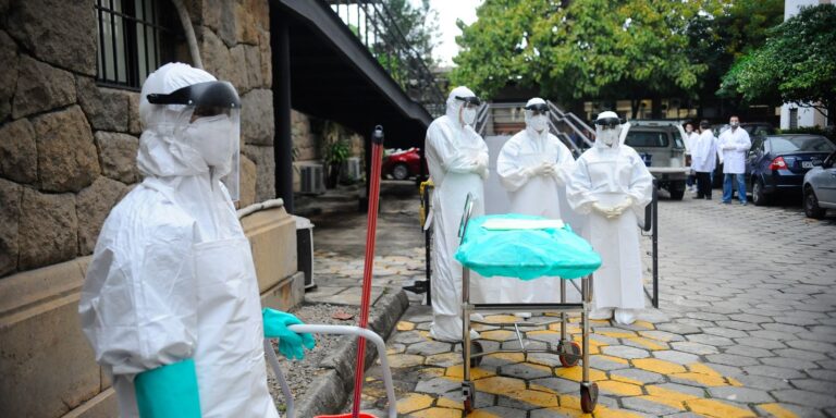Três morrem no Quênia em protestos contra centro dos EUA para ebola