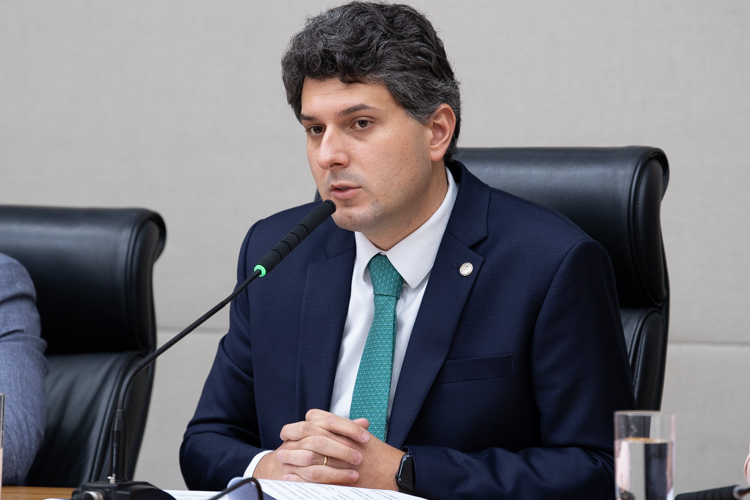 Projeto da LDO para 2027 é debatido na CEOF com foco em metas fiscais e situação do BRB