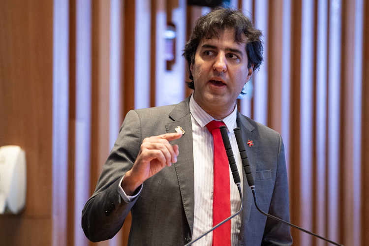 CEOF aprova repasse direto de recursos para Conselhos Tutelares e política de residência multiprofissional em saúde