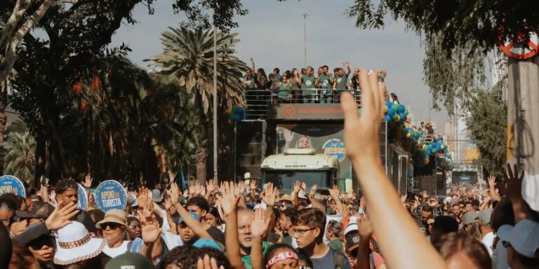 Marcha para Jesus reúne público evangélico em São Paulo