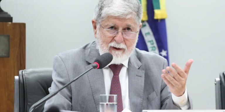 Celso Amorim: IA sob controle de poucas empresas piora desigualdades