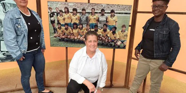 Pioneiras do futebol contam trajetória no programa Sem Censura