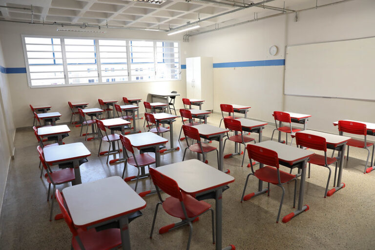 Lei garante padrão mínimo de infraestrutura nas escolas públicas do DF