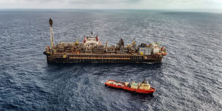 Produção de petróleo e gás no Brasil cresce 14% no 2º trimestre