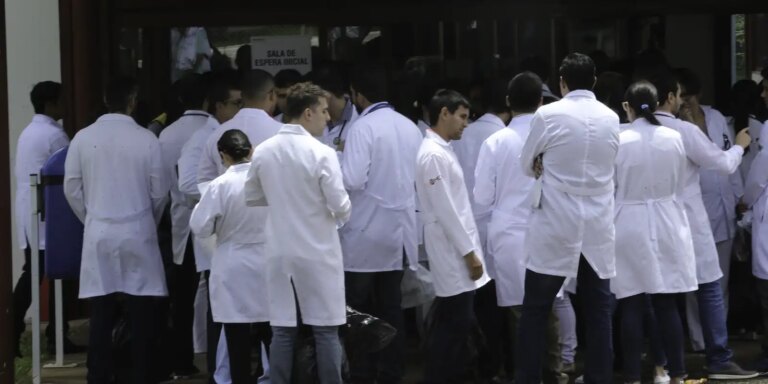 Enare: inscrição para residência médica com pré-requisito segue até 4ª
