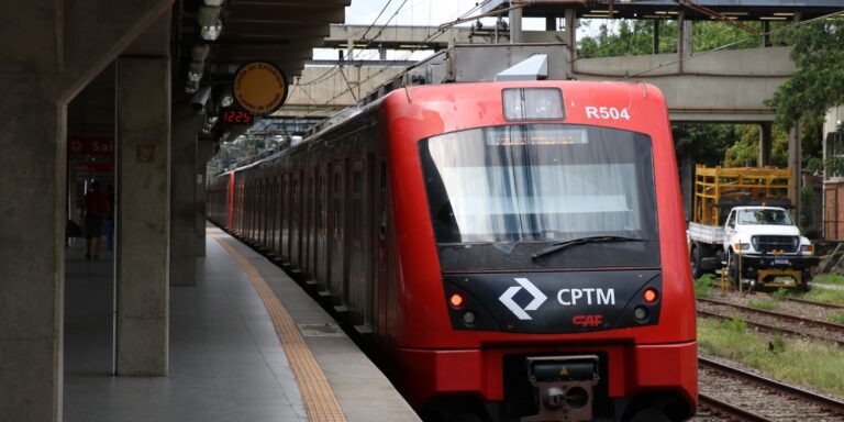 Linhas de trem que retornaram para CPTM funcionam normalmente em SP