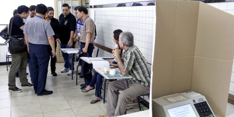 Justiça Eleitoral começa a convocar mesários para eleições de outubro