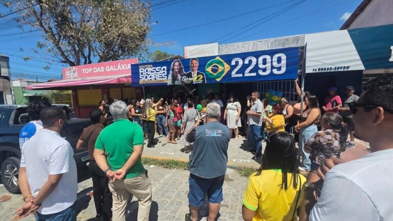 Em casa: Dra. Raíssa Soares inaugura comitê central de campanha em Porto Seguro