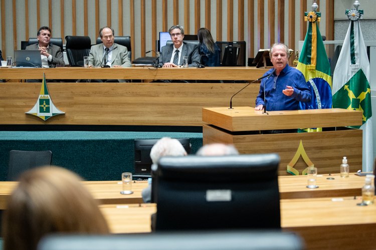 Câmara Legislativa celebra contribuição do Instituto Histórico e Geográfico do DF