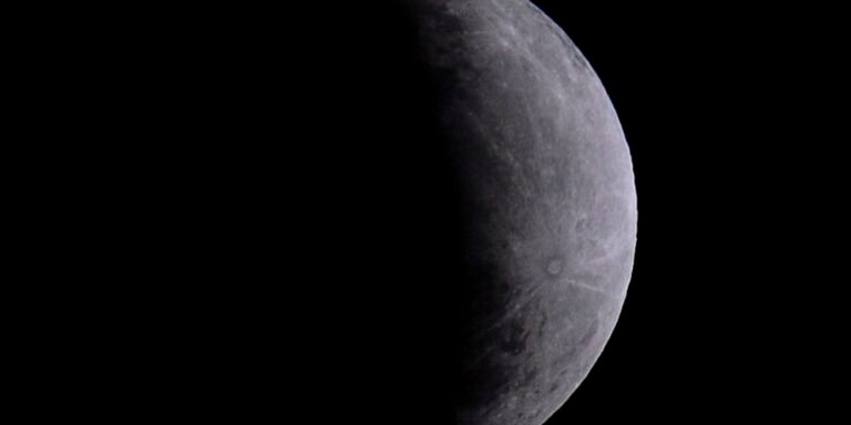 Eclipse parcial da Lua nesta quinta-feira será visto em todo o Brasil