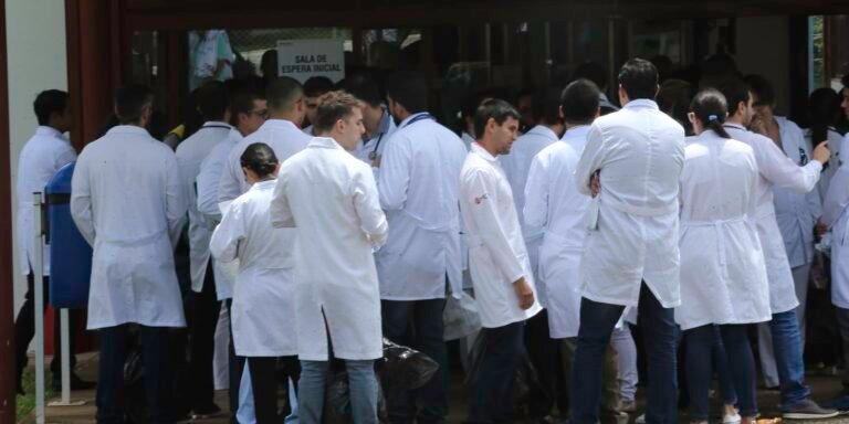 Prazo para recursos do Enamed 2026 e Revalida 2026/2 vai até quinta